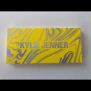 Kylie Cosmetics Makeup - Kylie Cosmetics Eyeshadow Kylie Cosmetics Makeup - Kylie Cosmetics Eyeshadow